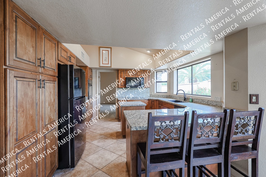Building Photo - 8444 N 85th St