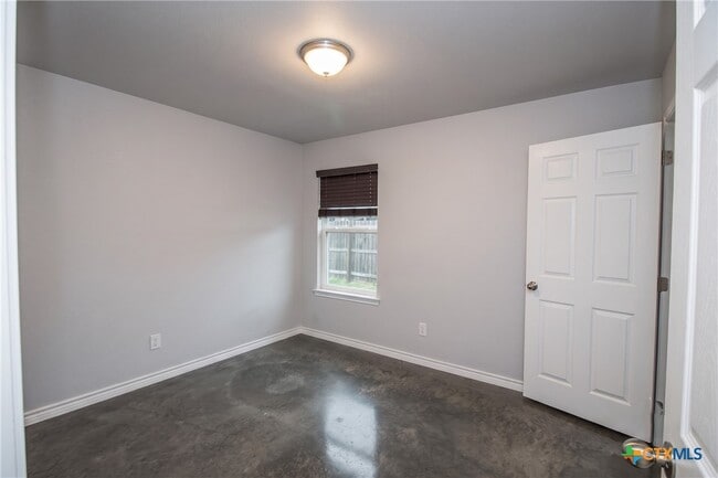 Building Photo - 300 Lowes Blvd