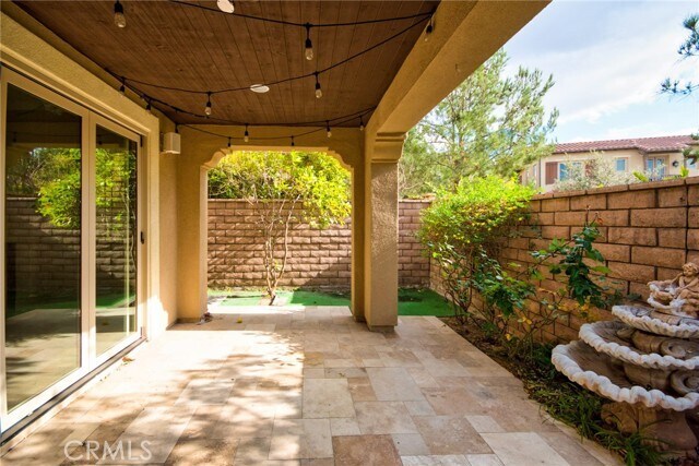 Building Photo - 116 Bridle Path