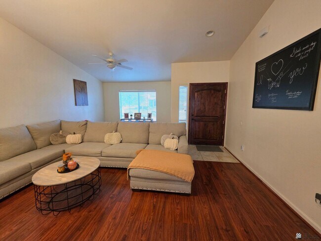 Building Photo - 4831 W 29th St