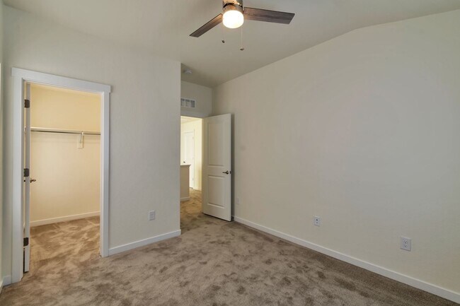Building Photo - 9679 Albion Ln