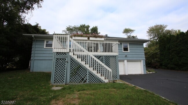 Building Photo - 44 Harvey Dr