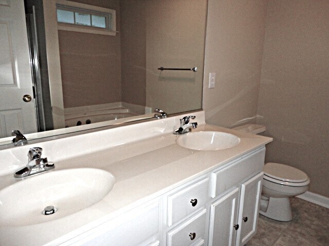 Building Photo - 2657 Wynbrook Dr