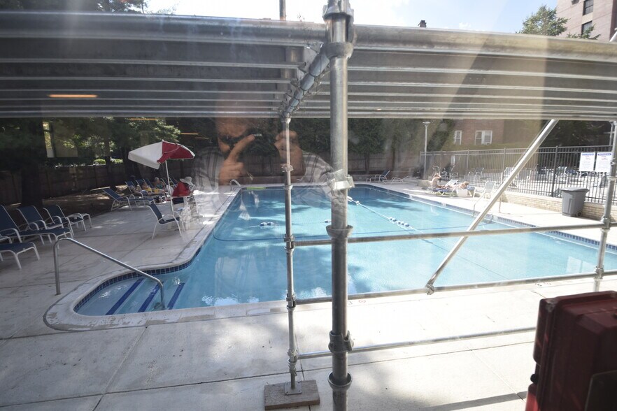 Building Photo - 60 Longwood Ave