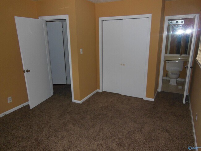 Building Photo - 1725 Millican Pl NW