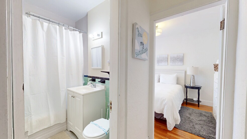 Building Photo - 105 Kilsyth Rd