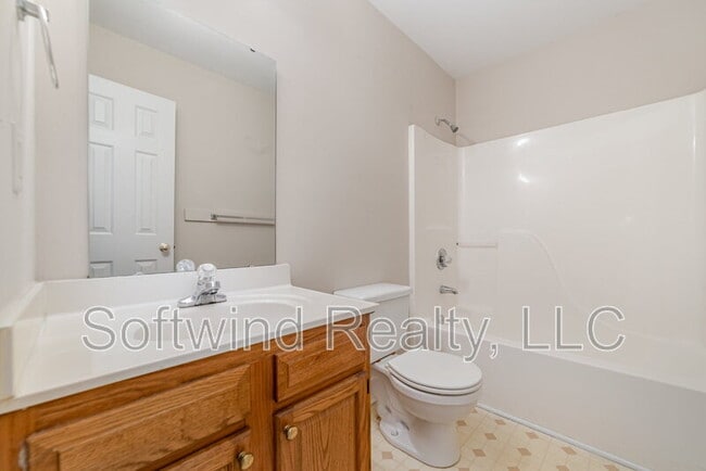 Building Photo - 1515 Elmwood Ave