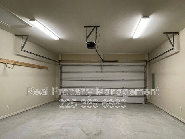 Building Photo - 40056 Champion Tif Dr E