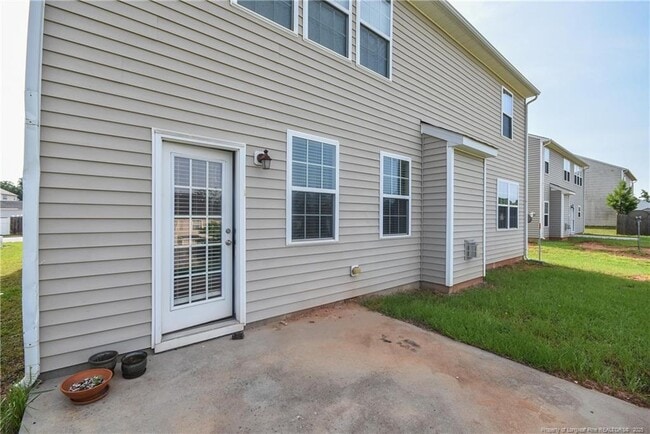 Building Photo - 110 Quartermaster Dr