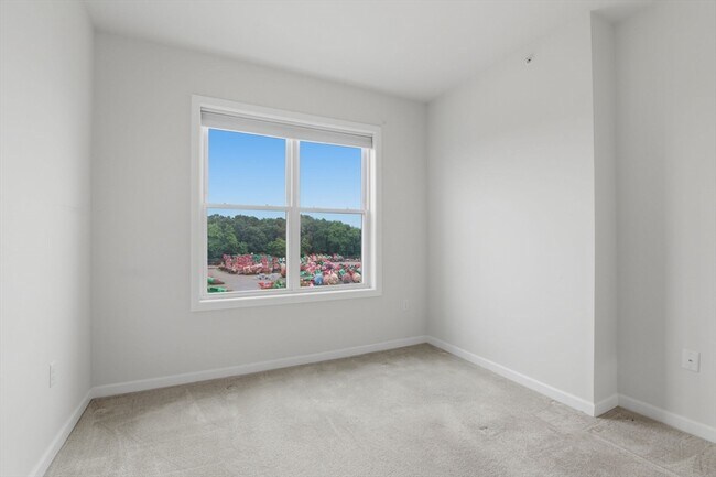 Building Photo - 110 Trotter Rd