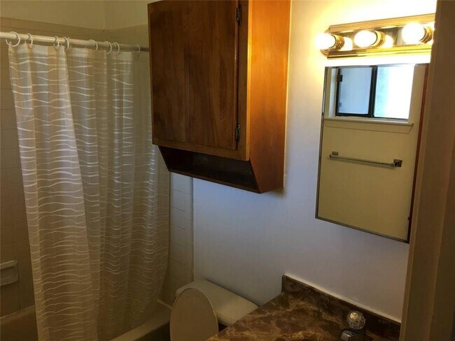 Building Photo - 3316 Guadalupe St