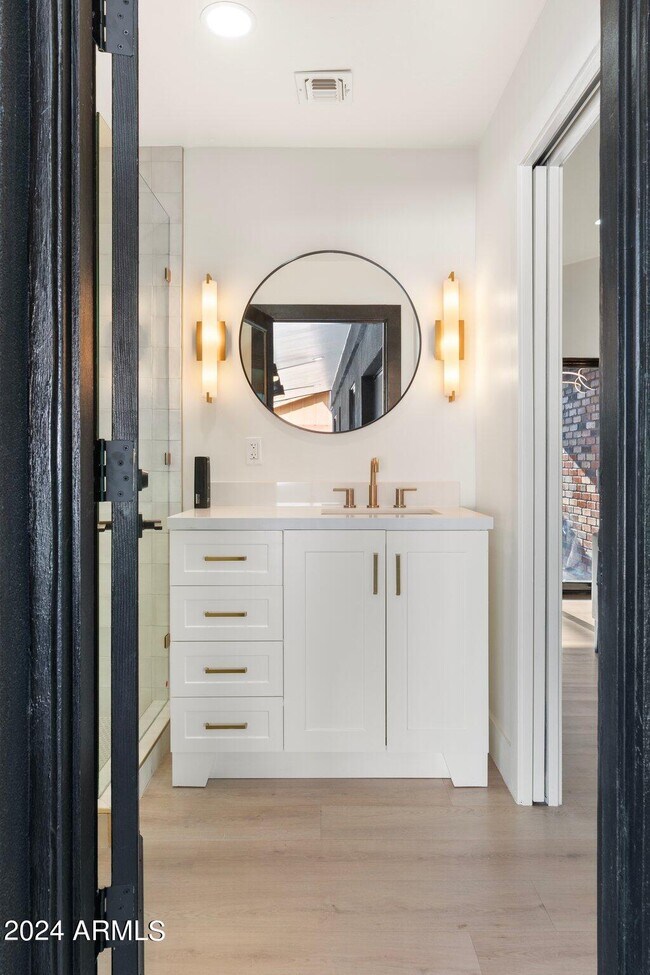 Building Photo - 1643 W Griswold Rd