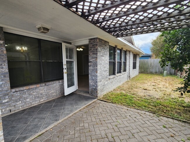 Building Photo - 7933 Wolverine Dr