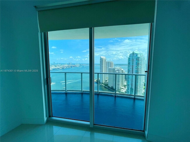 Building Photo - 300 S Biscayne Blvd