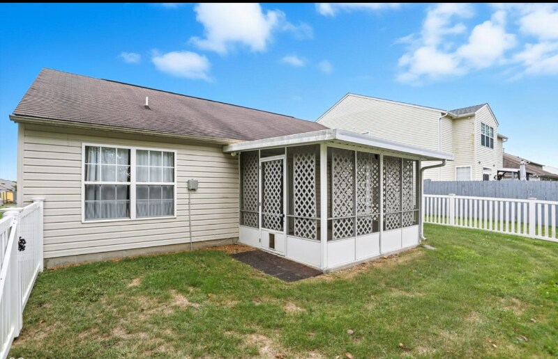 Building Photo - 5918 Remrod Dr