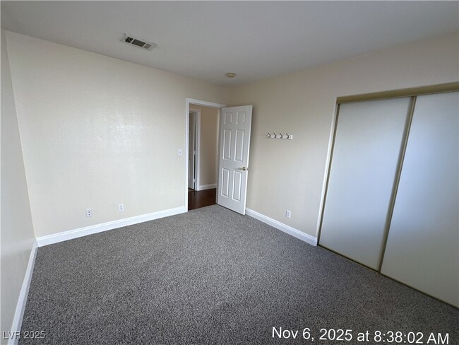 Building Photo - 6052 Annmillie Ave