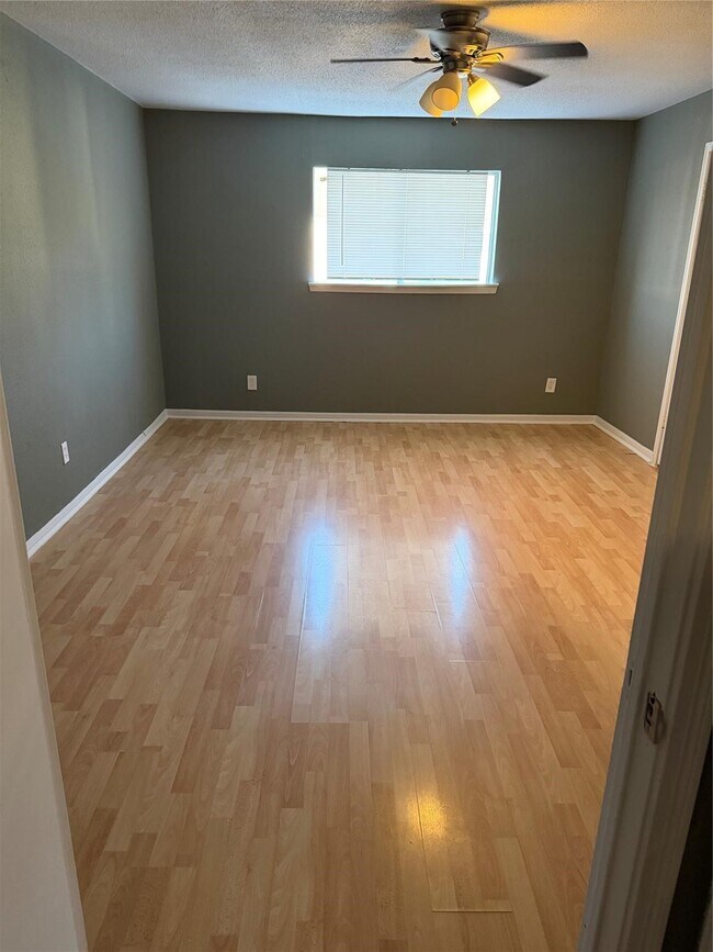 Building Photo - 8321 Nairn St