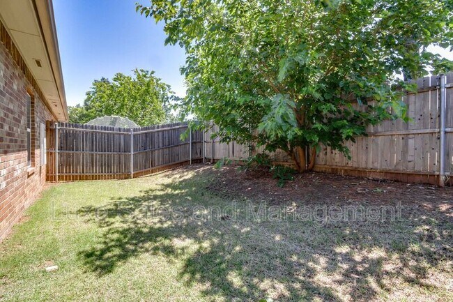 Building Photo - 2188 Buena Vida Ln