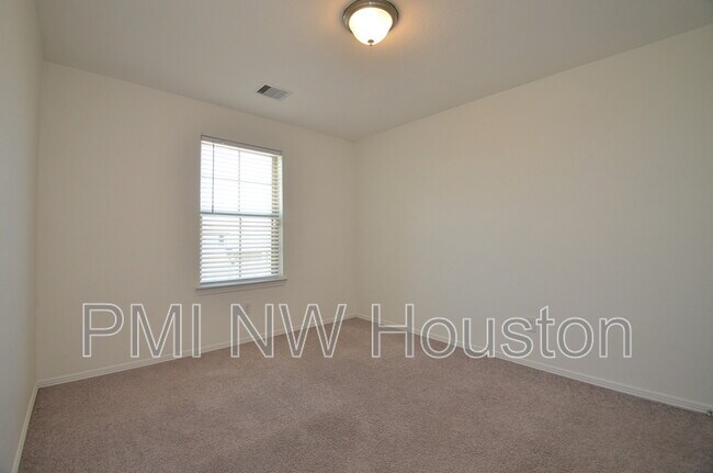 Building Photo - 5602 Tabula Rasa Dr