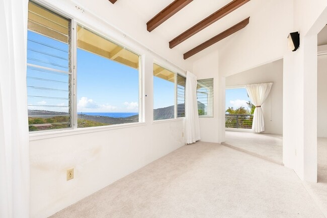 Primary Photo - Mariner's Ridge SPACIOUS 4 bedroom, 3.5 ba...