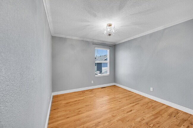 Building Photo - $3,000.00 - 3 Beds, 2.5 Baths Single Famil...