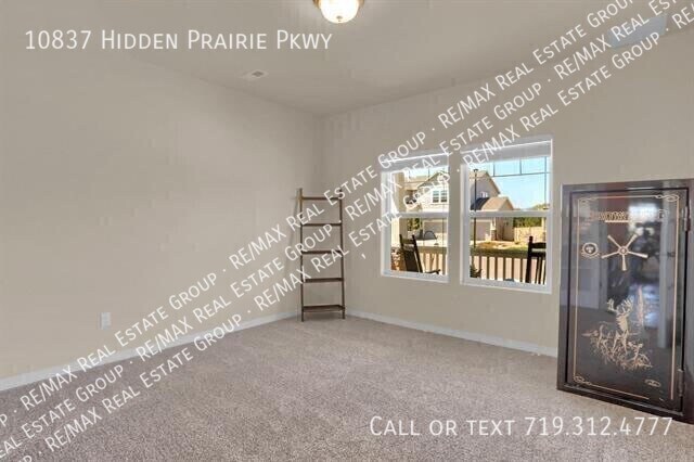 Building Photo - 10837 Hidden Pr Pkwy