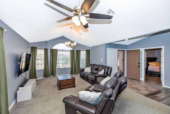Building Photo - Pool home for rent August 1, 2025