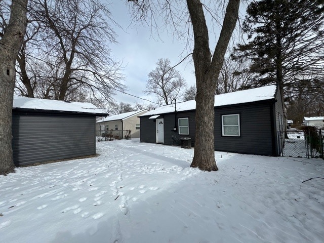 Building Photo - 16752 Artesian Ave