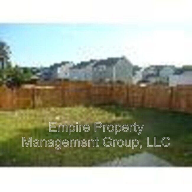 Building Photo - 401 Dukes Hill Rd