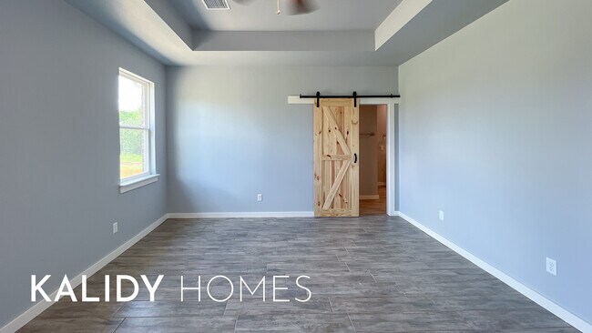 Building Photo - 17583 Natalie Ct