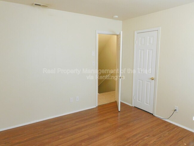 Building Photo - 4216 Parker St