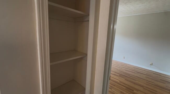 Linen closet - 1016 Champion Dr