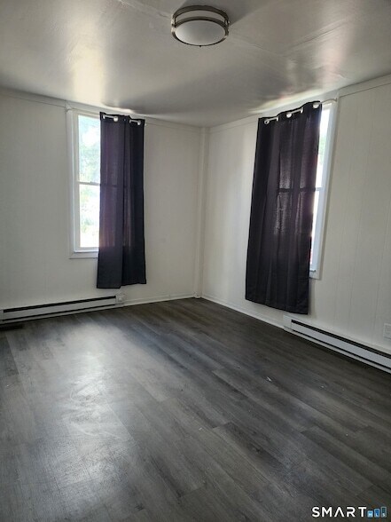 Building Photo - 16 3rd St