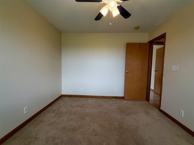 Building Photo - 10 Ashlyn Dr