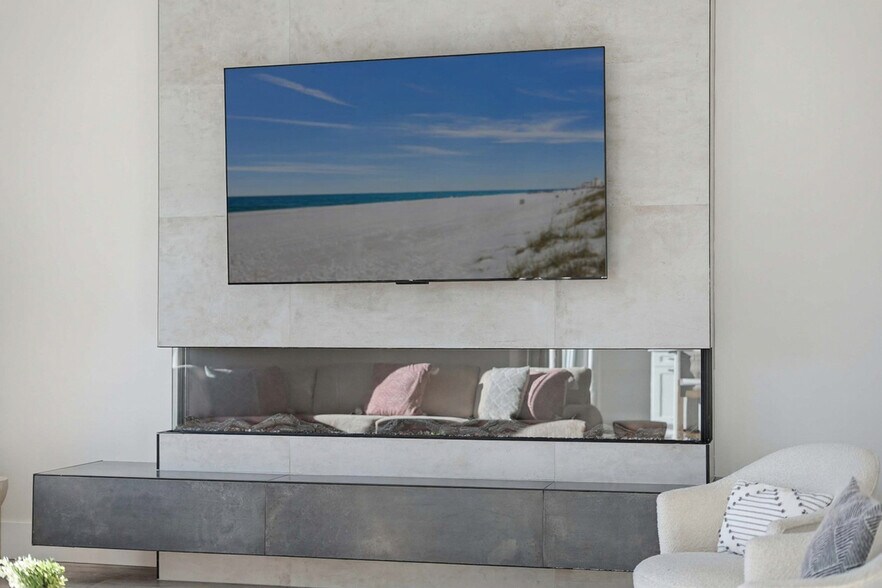 Building Photo - 14300 Millcole Ave