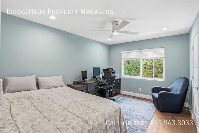 Building Photo - 3266 Goldfinch St