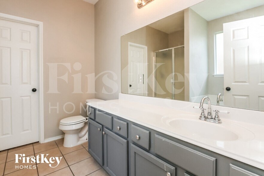 Building Photo - 6032 Blazing Star Dr