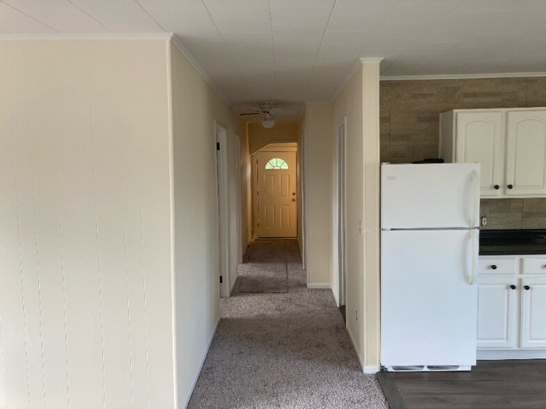 Building Photo - 128 South St