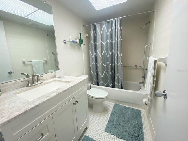 Building Photo - 5575 Gulf Blvd