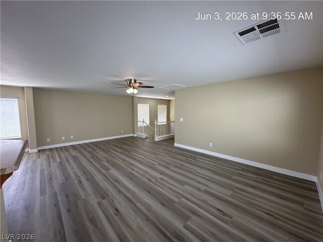 Building Photo - 9754 Splendor Sky Ave