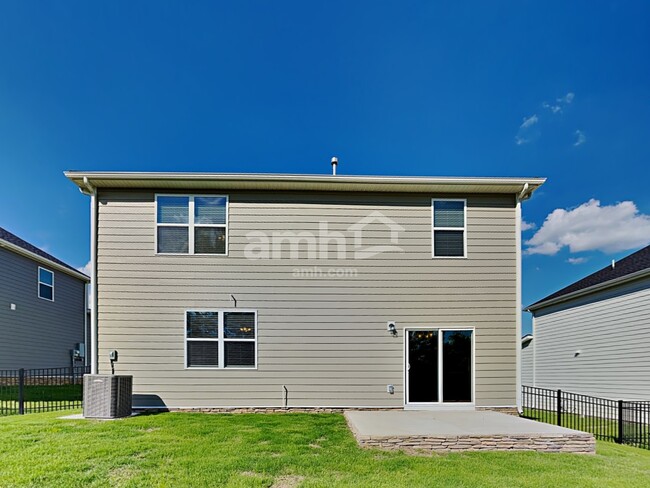 Building Photo - 1103 Amberly Wy