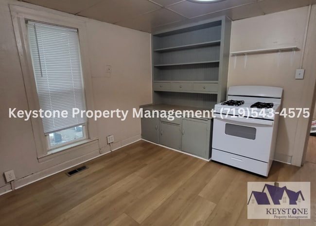 Building Photo - $500 Off Move In Special! 3 Bd/1 Bath Hous...