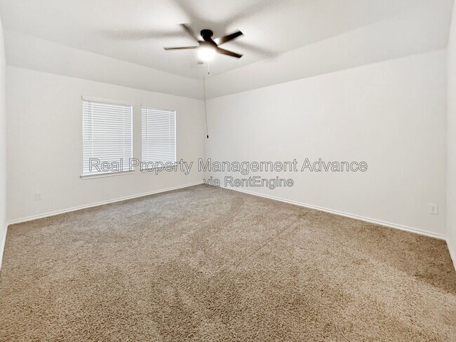 Building Photo - 1629 Topaz Trl