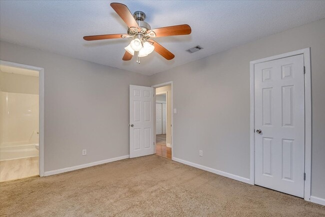 Building Photo - West Augusta Charm