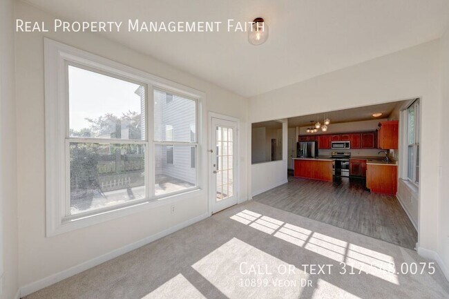 Building Photo - 10899 Veon Dr