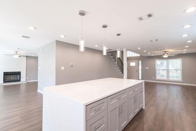Building Photo - 8319 Columbia Falls Dr