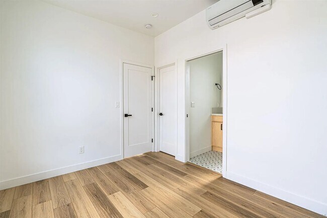 Building Photo - 2945 B. St