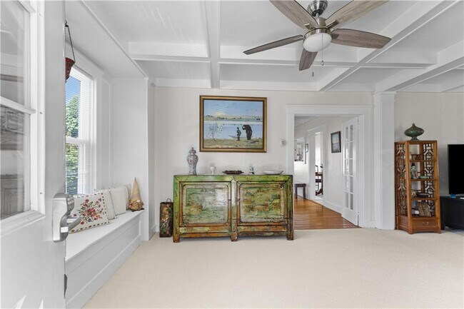 Building Photo - 1042 Anthony Rd