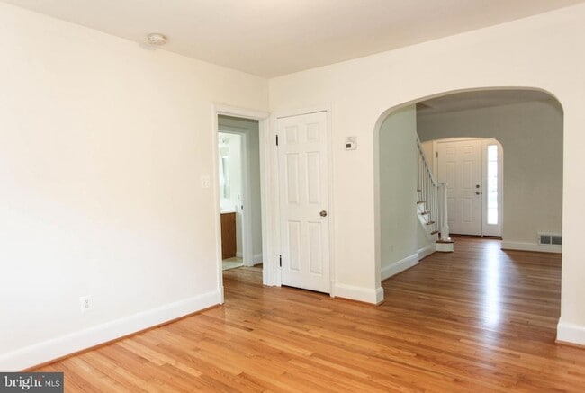Building Photo - 3263 St Johns Ln