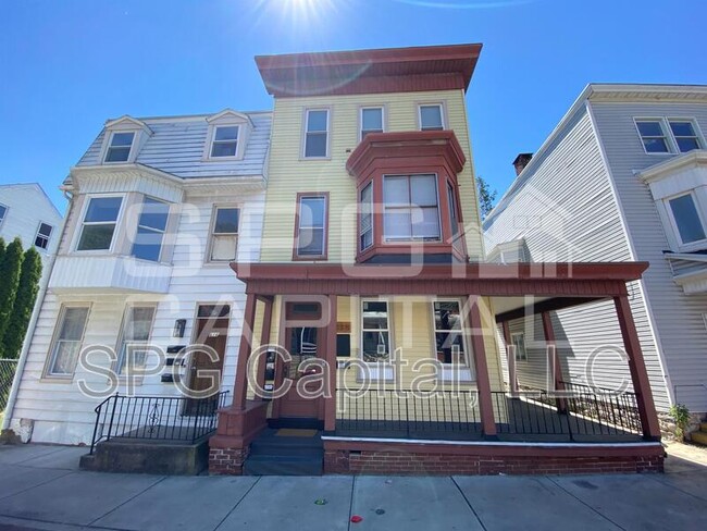 Primary Photo - 618 Salem Ave
